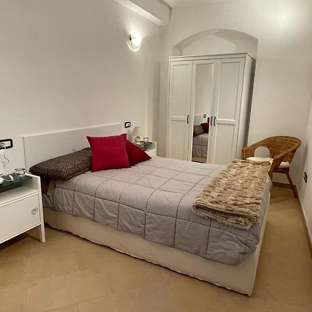 La Loggia Di Na Villa Albenga Eksteriør billede